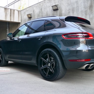 ACE_Alloy_Flowform_AFF06_Gloss_Black_Milled_Porsche_Macan_S